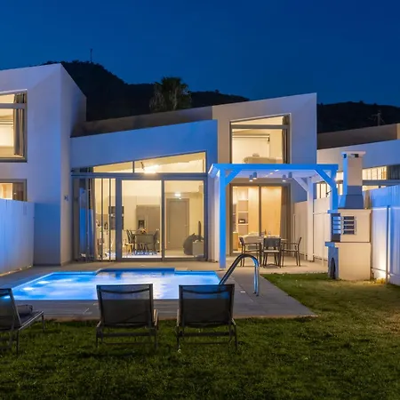 Pantheon Luxury Rhodes Island * أفانتو