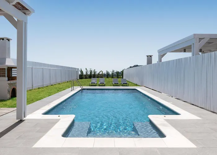 Pantheon Luxury Rhodes Island וילה אפאנטו