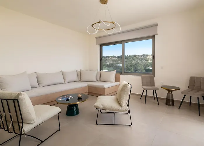 Pantheon Luxury Rhodes Island 아판토우