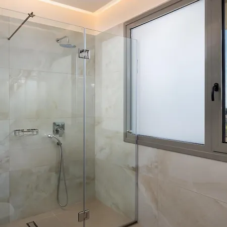 Pantheon Luxury Rhodes Island 阿凡投